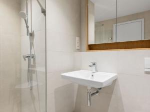 Pronájem bytu 1+kk, Praha - Holešovice, U průhonu, 32 m2