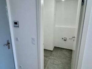 Pronájem bytu 2+kk, Praha - Radlice, U Komína, 54 m2