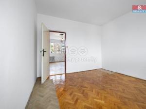 Prodej bytu 3+1, Plzeň - Doubravka, Lesní, 62 m2