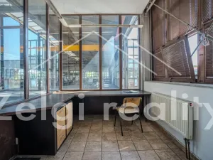 Pronájem skladu, Valtice, Zámek, 1192 m2