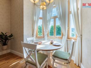 Prodej bytu 2+kk, Mariánské Lázně, Hlavní třída, 46 m2