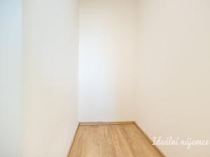 Pronájem bytu 2+kk, Praha, Drahňovická, 47 m2