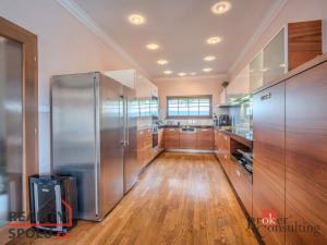 Prodej rodinného domu, Praha - Horní Počernice, Zárybnická, 307 m2