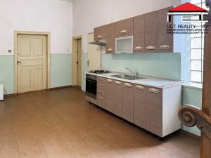 Prodej rodinného domu, Javorník - Horní Hoštice, 673 m2