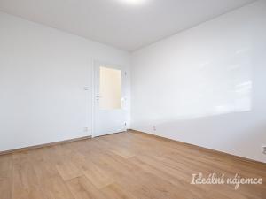 Pronájem bytu 3+kk, Praha, Štúrova, 67 m2