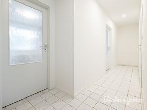 Pronájem bytu 3+kk, Praha, Štúrova, 67 m2