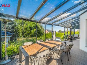 Prodej rodinného domu, Šestajovice, Myslivečkova, 389 m2