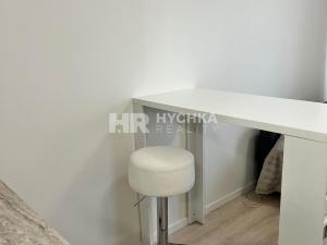 Pronájem bytu 1+kk, Praha - Vysočany, Poděbradská, 20 m2