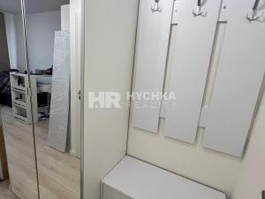 Pronájem bytu 1+kk, Praha - Vysočany, Poděbradská, 20 m2