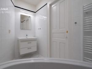 Pronájem bytu 2+1, Praha, Na Švihance, 64 m2