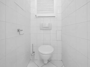 Pronájem bytu 2+1, Praha, Na Švihance, 64 m2