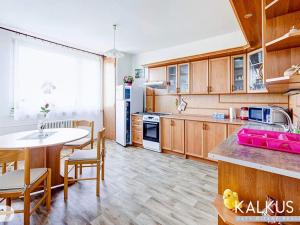 Prodej bytu 2+1, Hradec Králové, třída Edvarda Beneše, 71 m2