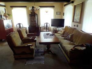 Prodej rodinného domu, Okrouhlá, 315 m2