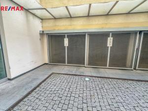 Pronájem garážového stání, Praha - Nové Město, Senovážné náměstí, 10 m2