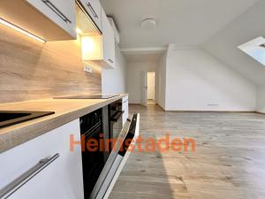 Pronájem bytu 2+kk, Ostrava - Poruba, náměstí Boženy Němcové, 58 m2