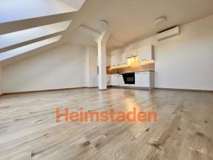 Pronájem bytu 2+kk, Ostrava - Poruba, náměstí Boženy Němcové, 58 m2