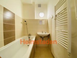 Pronájem bytu 1+1, Ostrava - Poruba, Budovatelská, 37 m2