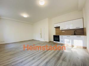 Pronájem bytu 1+kk, Ostrava - Poruba, Porubská, 35 m2
