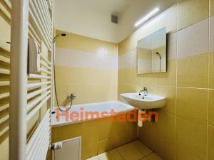 Pronájem bytu 2+1, Ostrava - Poruba, Opavská, 51 m2