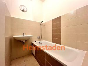 Pronájem bytu 3+1, Ostrava - Poruba, Dvorní, 61 m2