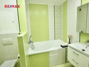 Pronájem bytu 3+kk, Loděnice, Za GZ, 64 m2