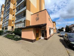 Pronájem obchodního prostoru, Lovosice, Dlouhá, 18 m2