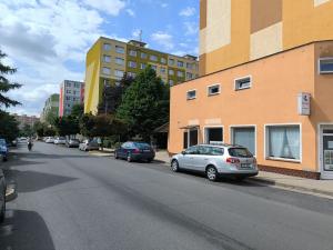Pronájem obchodního prostoru, Lovosice, Dlouhá, 18 m2