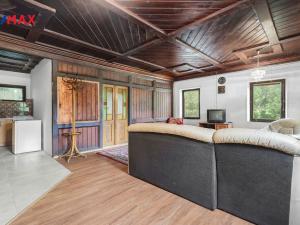 Prodej rodinného domu, Brniště - Luhov, 250 m2