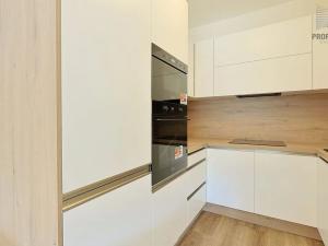 Pronájem bytu 2+kk, Brno, Bystrcká, 56 m2