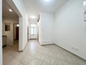 Pronájem bytu 2+1, Praha - Smíchov, Na bělidle, 62 m2