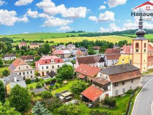 Prodej rodinného domu, Verneřice, Mírové náměstí, 220 m2
