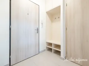Pronájem bytu 1+kk, Praha - Letňany, Chlebovická, 33 m2