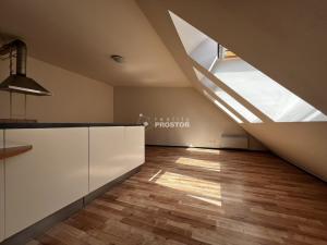 Pronájem bytu 2+kk, Mělník, Jiřího z Poděbrad, 62 m2