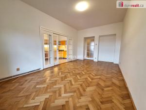 Pronájem bytu 3+1, Praha - Vinohrady, Kolínská, 105 m2