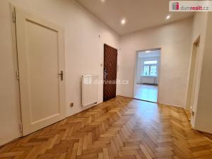 Pronájem bytu 3+1, Praha - Vinohrady, Kolínská, 105 m2