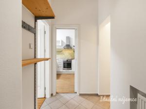 Pronájem bytu 2+kk, Praha - Strašnice, V olšinách, 46 m2