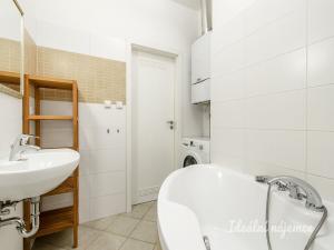 Pronájem bytu 2+kk, Praha - Strašnice, V olšinách, 46 m2