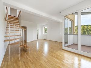 Pronájem bytu 4+1, Praha - Kobylisy, Šimůnkova, 120 m2