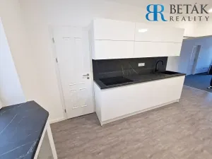 Pronájem bytu 2+1, Přerov, Jaselská, 95 m2