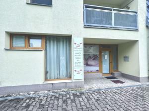 Pronájem obchodního prostoru, Pardubice, 60 m2