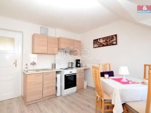 Pronájem bytu 2+kk, Praha - Strašnice, Strašínská, 37 m2
