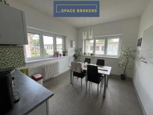 Pronájem skladu, Pardubice, 400 m2