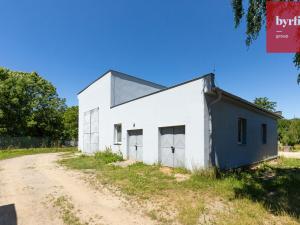 Prodej výrobních prostor, Krnov, Lidická, 12420 m2