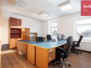 Prodej výrobních prostor, Krnov, Lidická, 12420 m2