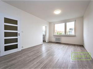 Pronájem bytu 1+kk, Praha, Tesaříkova, 29 m2
