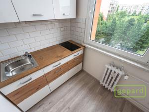 Pronájem bytu 1+kk, Praha, Tesaříkova, 29 m2