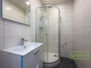 Pronájem bytu 1+kk, Praha, Tesaříkova, 29 m2