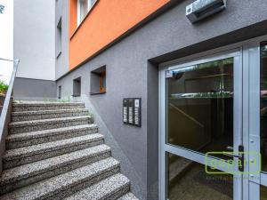 Pronájem bytu 1+kk, Praha, Tesaříkova, 29 m2