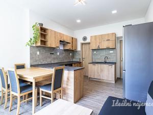 Pronájem bytu 3+kk, Praha - Vršovice, Slovinská, 67 m2
