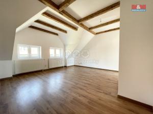 Pronájem bytu 2+1, Chomutov, Zborovská, 55 m2